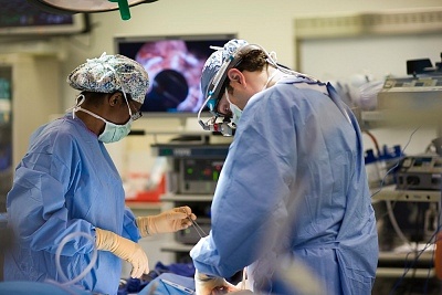 伤口处的白癜风能用药物治疗吗